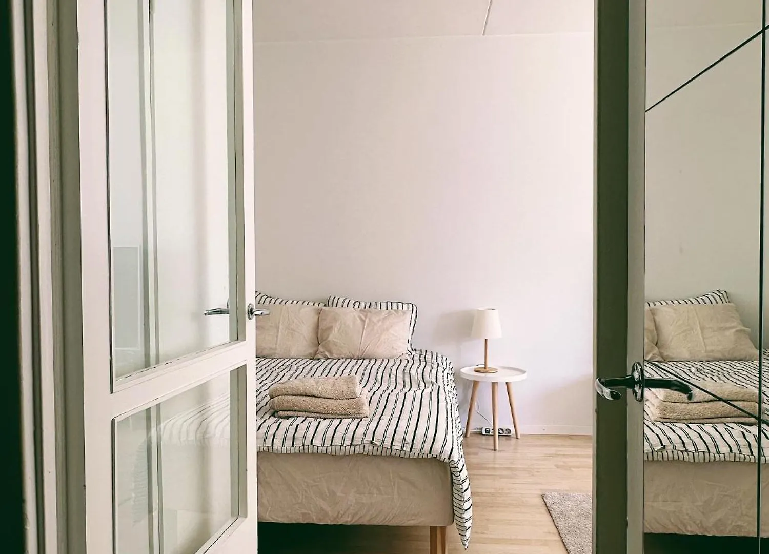 Cozy Central Flat Next To Tram And Bus Stations Helsinki