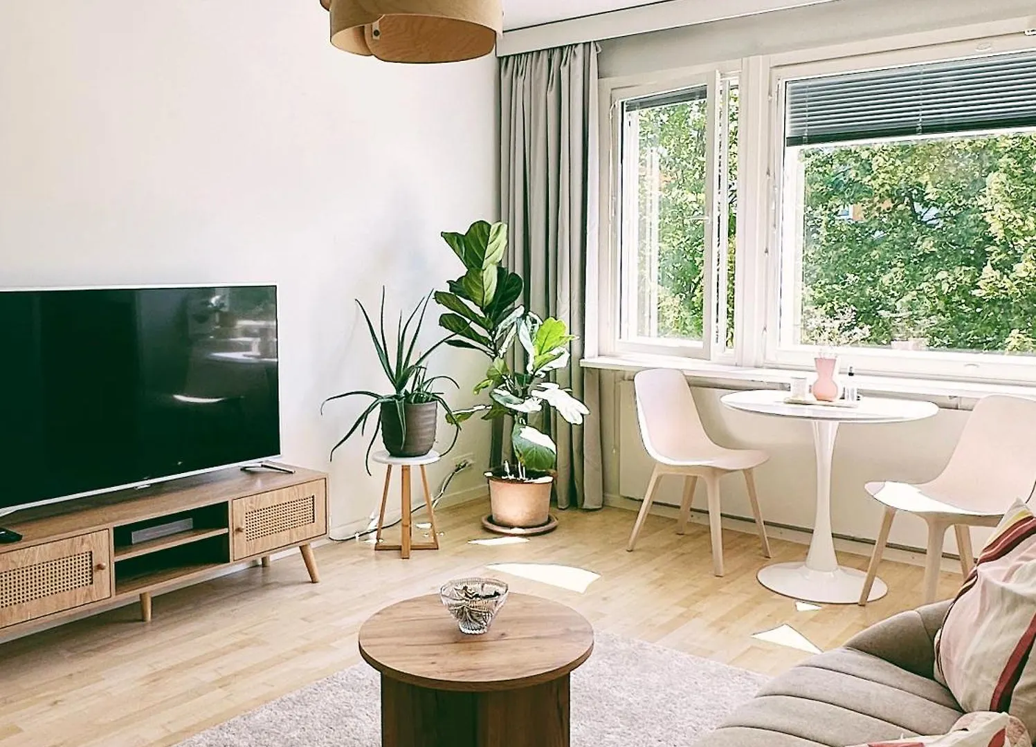 Apartment Cozy Central Flat Next To Tram And Bus Stations Helsinki Finland